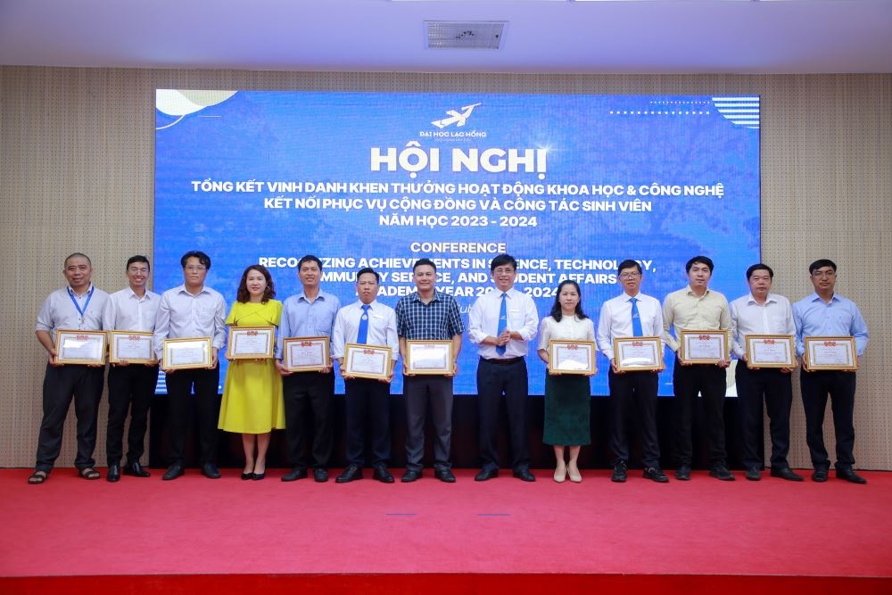 Vinh Danh Thành Tựu Năm Học 2023-2024 Khoa Học, Cộng Đồng và Sinh Viên 